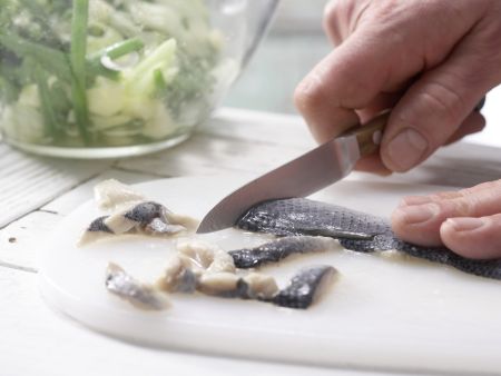 Herring-Green Bean Salad preparation step 7 Herring-Green Bean Salad preparation step 7