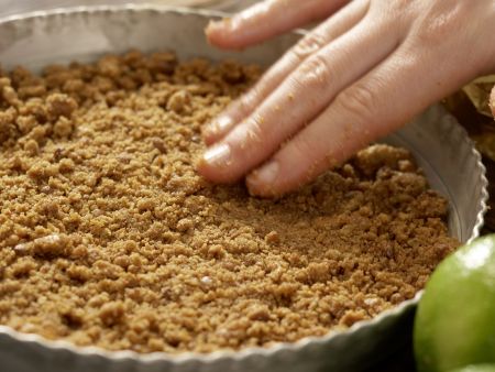 Key Lime Pie preparation step 2 Key Lime Pie preparation step 2
