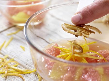 Orange and Grapefruit Salad preparation step 6 Orange and Grapefruit Salad preparation step 6