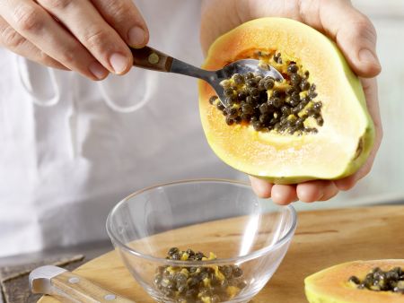 Papaya and Passion Fruit Smoothie preparation step 1 Papaya and Passion Fruit Smoothie preparation step 1