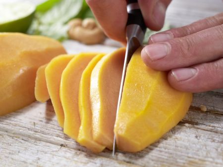 Papaya Carpaccio preparation step 2 Papaya Carpaccio preparation step 2