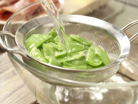 Peas and Rice with Prosciutto preparation step 2 Peas and Rice with Prosciutto preparation step 2