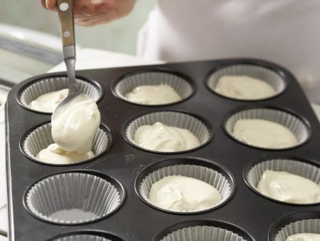 Quark Muffins preparation step 4 Quark Muffins preparation step 4