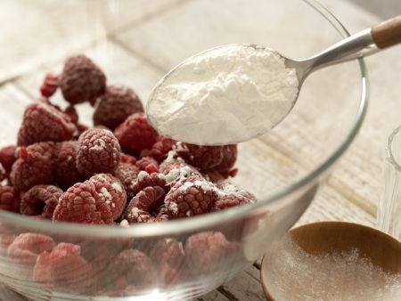 Raspberry Cheesecake preparation step 4 Raspberry Cheesecake preparation step 4