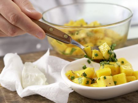 Spicy Mango Salad preparation step 4 Spicy Mango Salad preparation step 4
