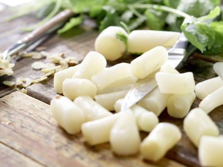 Spicy Salsify preparation step 1 Spicy Salsify preparation step 1