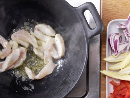 Stir-Fried Catfish preparation step 3 Stir-Fried Catfish preparation step 3
