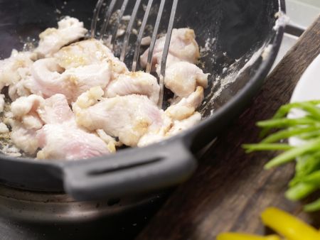 Stir-Fried Chicken preparation step 10 Stir-Fried Chicken preparation step 10
