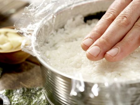 Sushi Cake preparation step 6 Sushi Cake preparation step 6