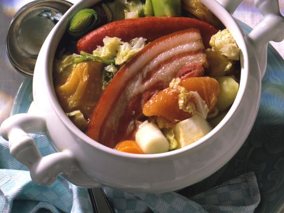 Cabbage Stew with Pork Belly and Dried Pears Cabbage Stew with Pork Belly and Dried Pears