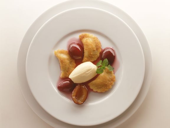 Poppy Dumplings with Plums Poppy Dumplings with Plums