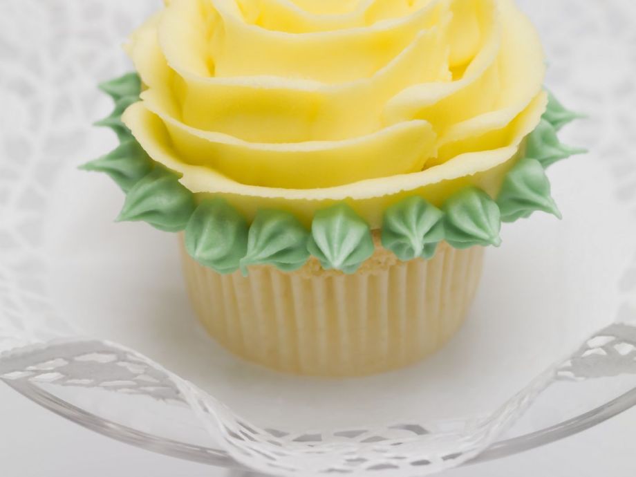 Beautiful Lemon Rose Water Cupcake Beautiful Lemon Rose Water Cupcake