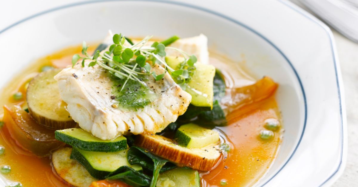 Pollock with Summer Squash and Spinach recipe | Eat Smarter USA