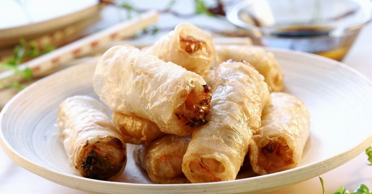 Asiatische Taetowierte Große Kuessen