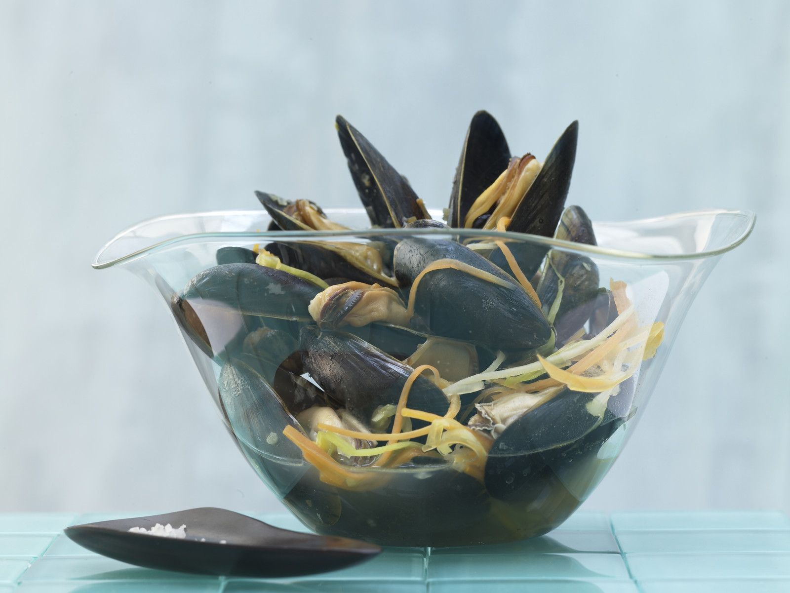 Asian-Style Steamed Mussels-image
