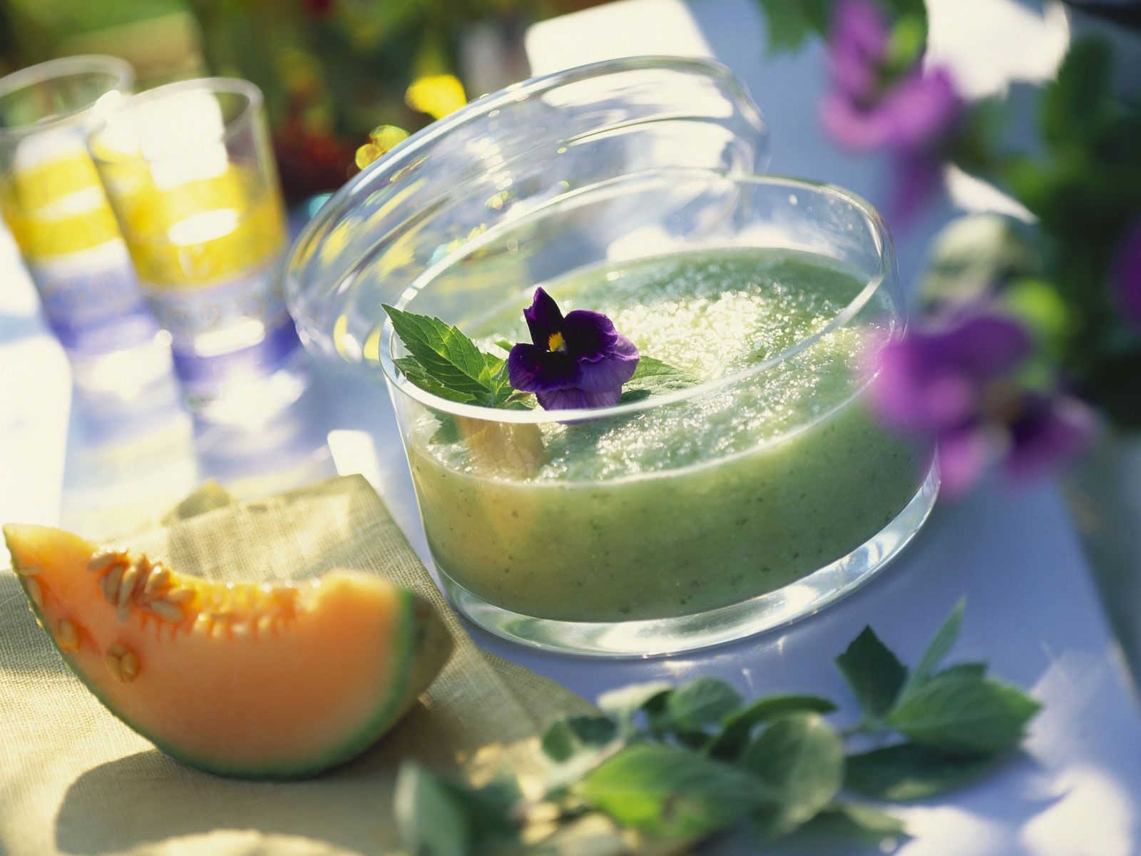 Cold Melon Soup with Mint-image
