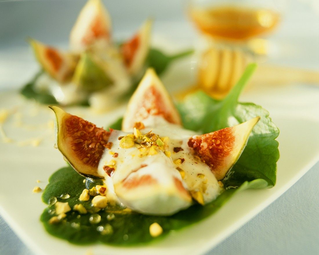Fig Slices with Yogurt and Honey recipe | Eat Smarter USA